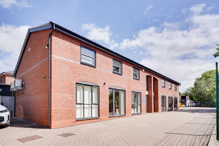 High Wych Rd, Sawbridgeworth for lease - Building Photo - Image 2 of 2