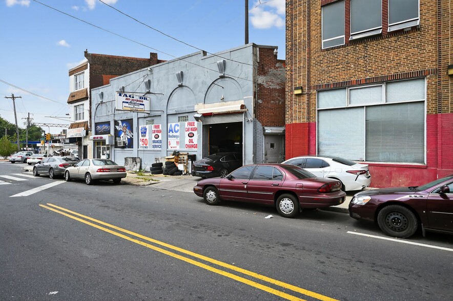 1339-1347 Windrim Ave, Philadelphia, PA for sale - Building Photo - Image 2 of 8