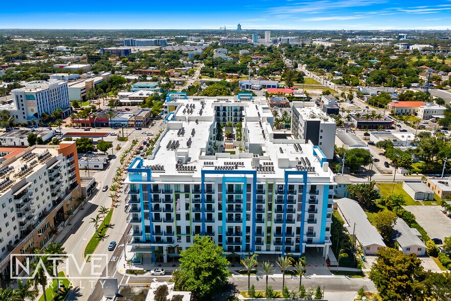 4 N Federal Hwy, Dania Beach, FL à louer - Photo du bâtiment - Image 2 de 17