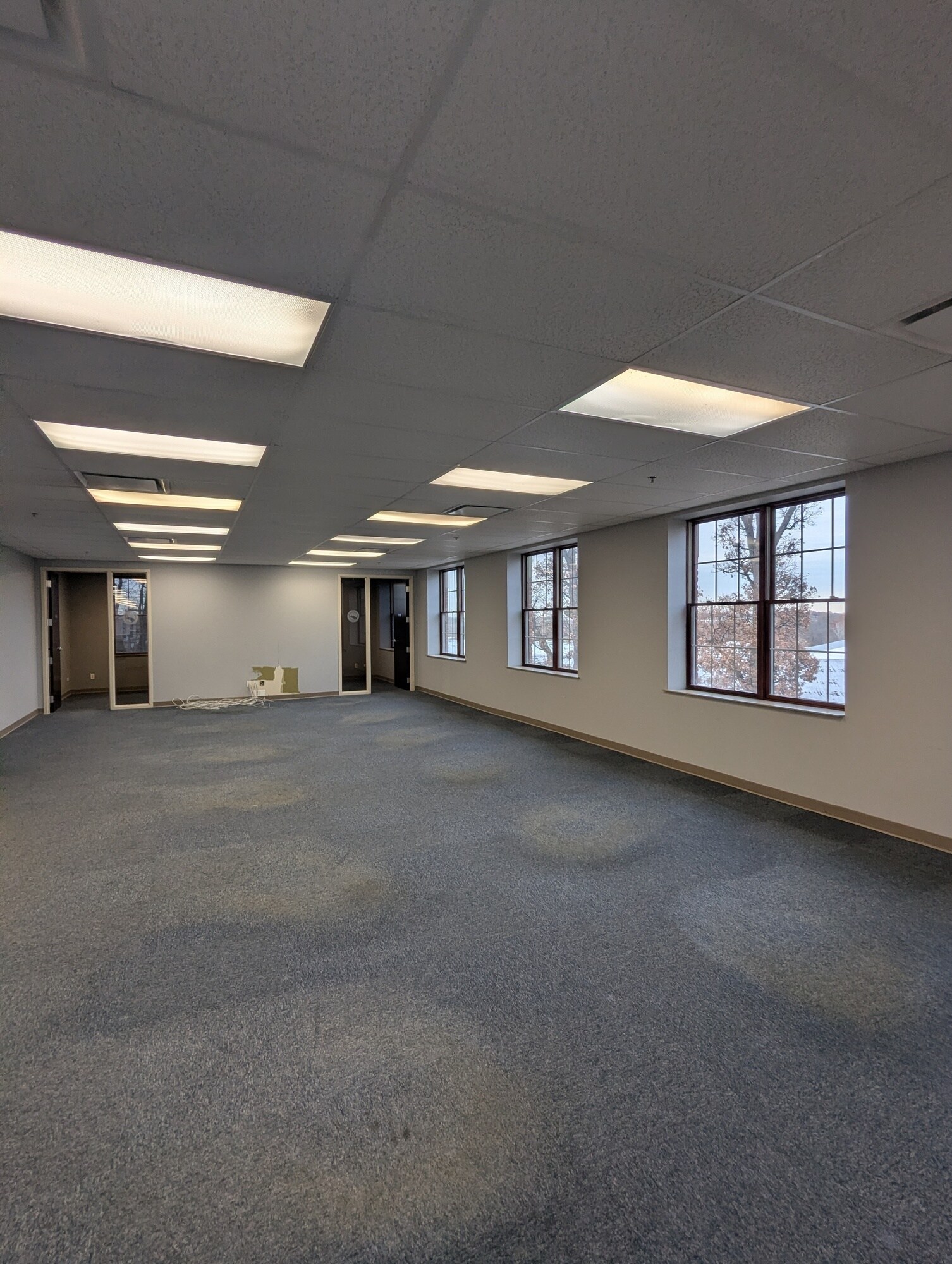 20624 Abbey Woods Ct, Frankfort, IL for lease Interior Photo- Image 1 of 5