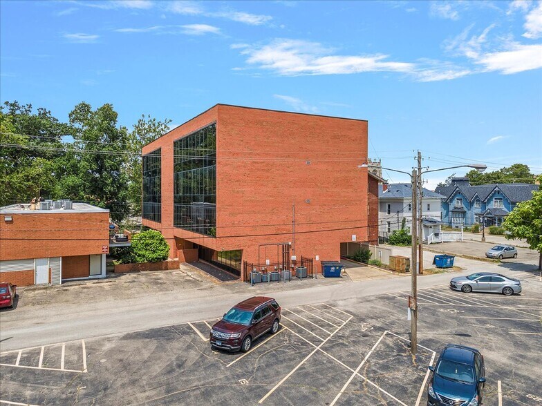 828 S 2nd St, Springfield, IL à louer - Photo du bâtiment - Image 2 de 14