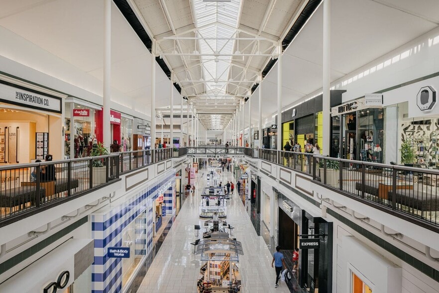 20131 N US 59 Hwy, Humble, TX for lease - Primary Photo - Image 1 of 13