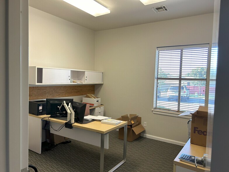 7015 N Robinson Ave, Oklahoma City, OK à louer - Photo intérieure - Image 3 de 14