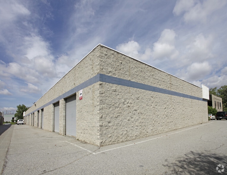 27734 Avenue Scott, Valencia, CA for lease - Building Photo - Image 1 of 7