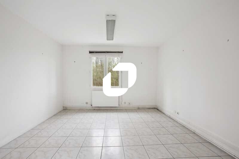 Office in Limours for sale - Interior Photo - Image 3 of 15