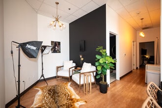 351 E Main St, Sun Prairie, WI for lease Interior Photo- Image 2 of 13