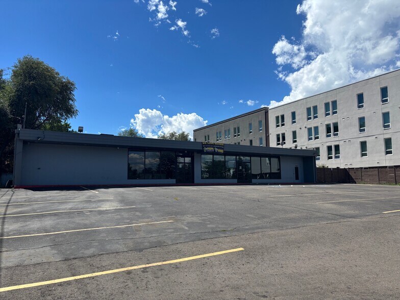 9110 Ralston Rd, Arvada, CO à vendre - Photo du bâtiment - Image 3 de 7