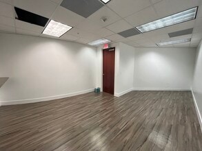 13099 S Cleveland Ave, Fort Myers, FL for lease Interior Photo- Image 1 of 12