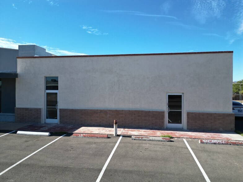 2010 S Park Ave, Tucson, AZ à louer - Photo du bâtiment - Image 2 de 3
