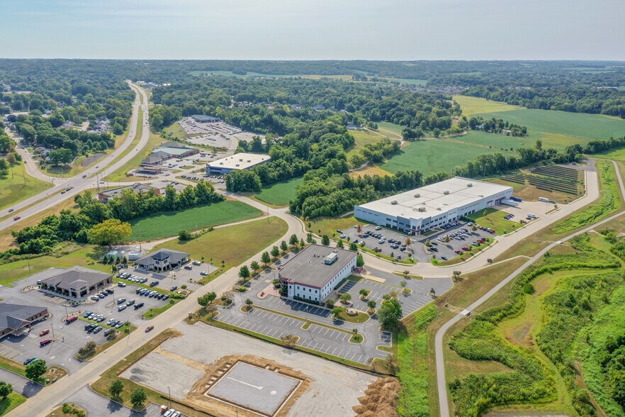 265 Admiral Trost Rd, Columbia, IL à vendre - Photo du bâtiment - Image 2 de 9