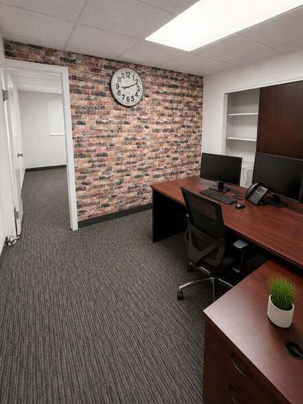 230 Hilton Ave, Hempstead, NY à vendre - Photo du bâtiment - Image 3 de 8