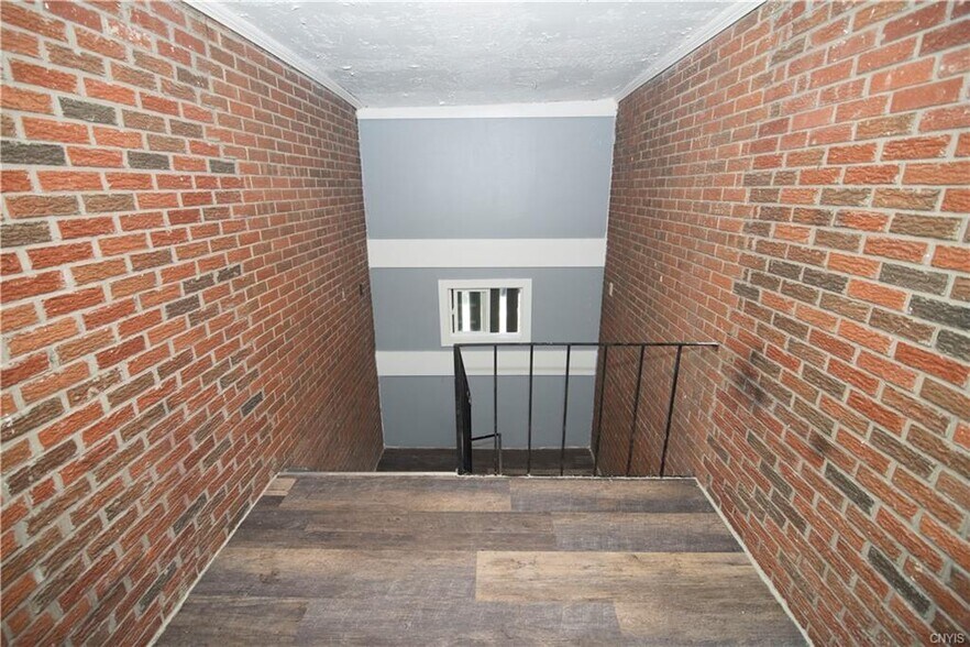 600 South Ave, Syracuse, NY à vendre - Photo intérieure - Image 3 de 13