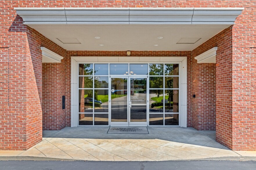 548 Nautical Dr, Lake Wylie, SC for lease - Building Photo - Image 3 of 13