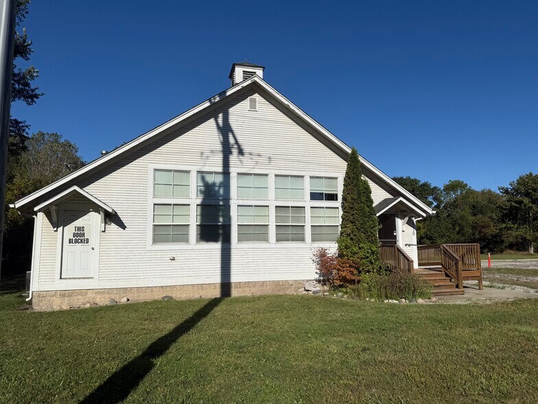33518 W Jefferson Ave, Rockwood, MI à vendre - Photo du bâtiment - Image 2 de 21