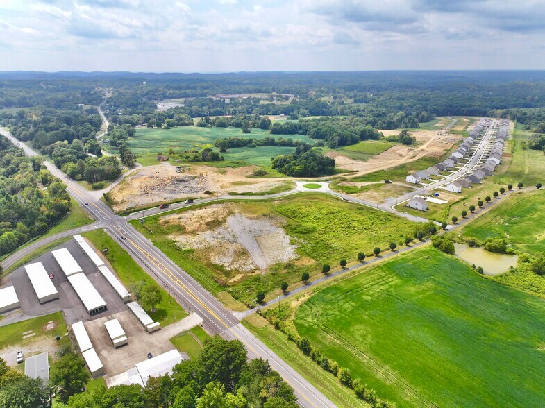 Highway 31, Westmoreland, TN à vendre - Photo du bâtiment - Image 3 de 8