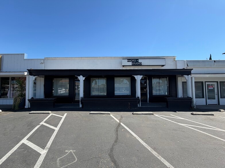 7732-7734 Fair Oaks Dr, Carmichael, CA for sale - Building Photo - Image 2 of 2