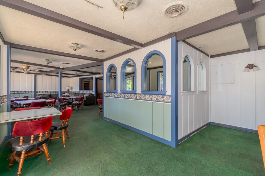 2509 Lakeshore Blvd, Lakeport, CA à vendre - Photo du bâtiment - Image 3 de 20