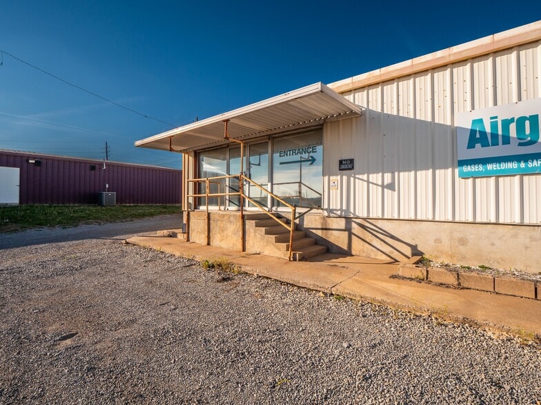 1 W Choctaw Ave, Mcalester, OK for sale - Building Photo - Image 2 of 42
