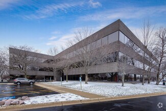 Plus de détails pour 3400 Dundee Rd, Northbrook, IL - Bureau à louer