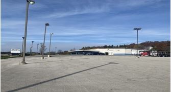 N47W28229 Lynndale Rd, Pewaukee, WI à vendre - Photo du bâtiment - Image 2 de 5