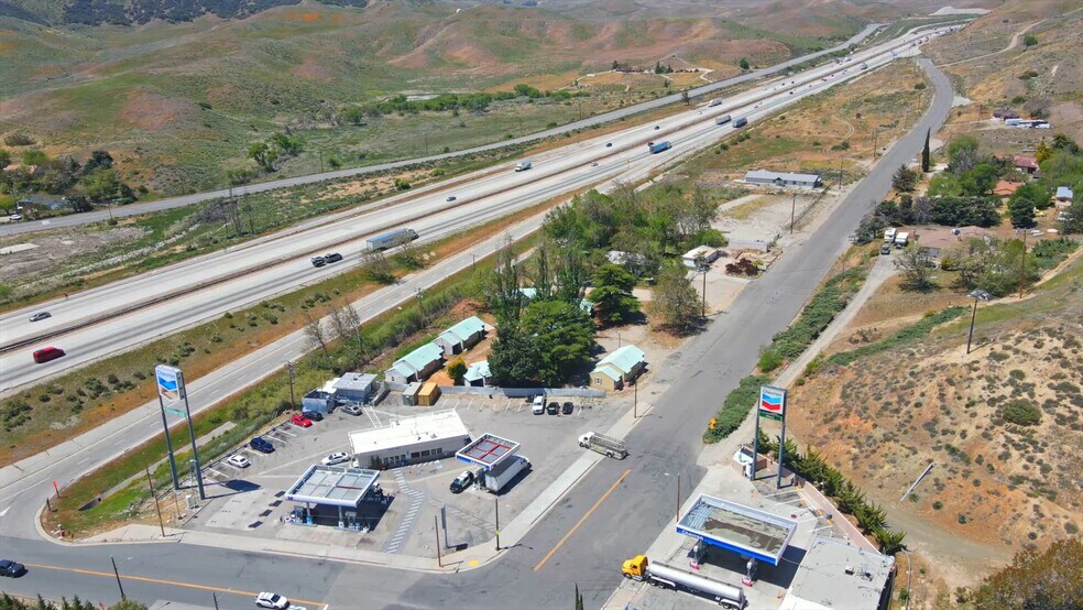 49771 Gorman Post Rd, Gorman, CA à vendre - Vidéo sur l’inscription commerciale - Image 2 de 17