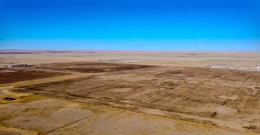 4950 Box Springs Rd NW, Medicine Hat, AB à vendre - Aérien - Image 2 de 2