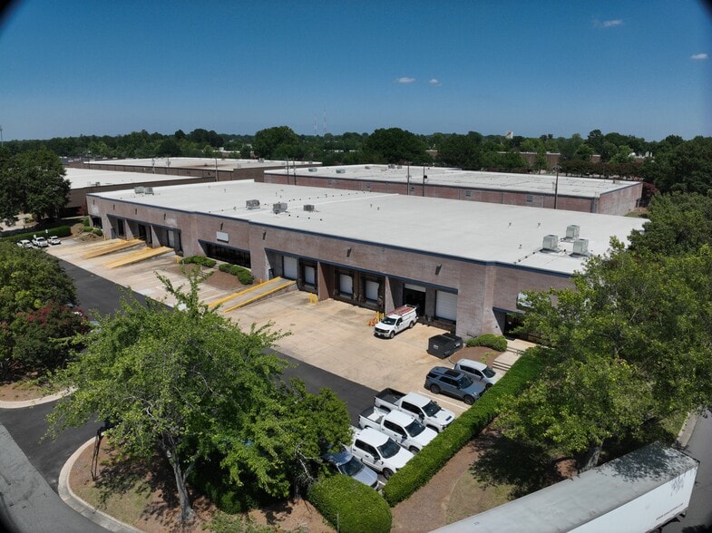 3401 Woodpark Blvd, Charlotte, NC for lease - Matterport Community - Image 2 of 3