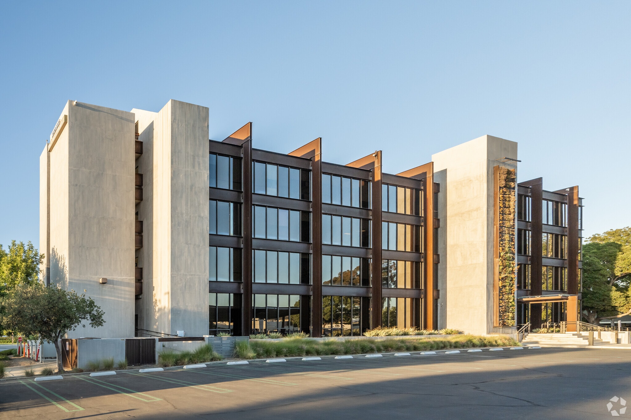 2082 Michelson Dr, Irvine, CA for lease Primary Photo- Image 1 of 5