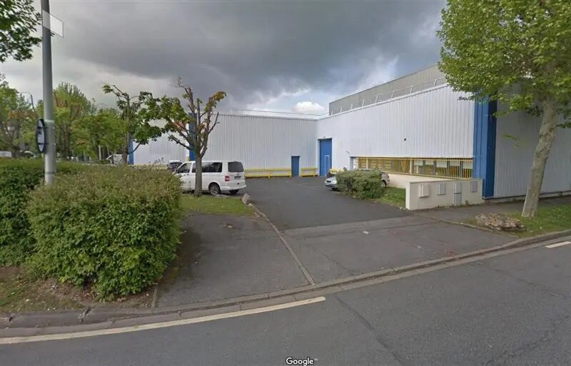 Flex in Collégien for lease - Building Photo - Image 1 of 7