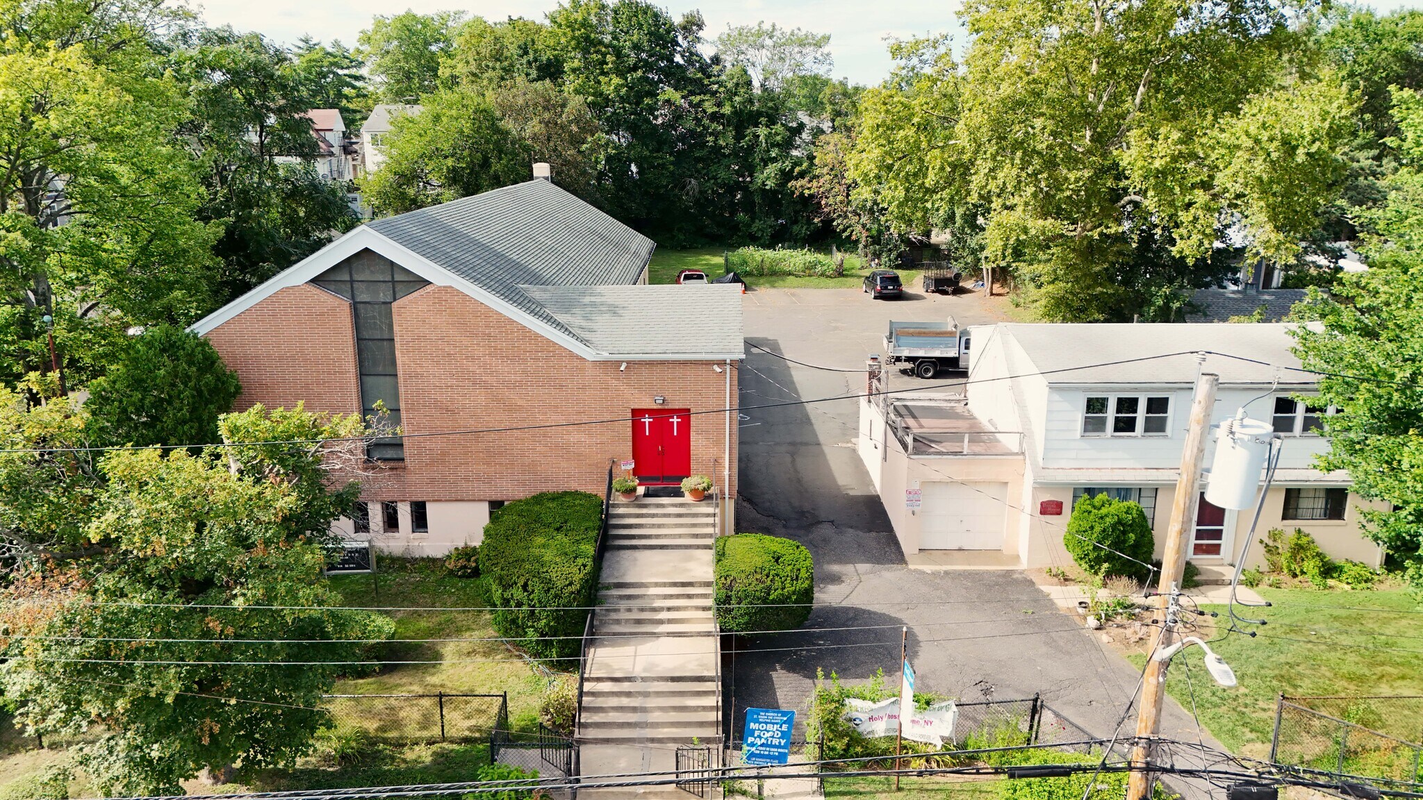 135 Remington Pl, New Rochelle, NY à louer Photo principale- Image 1 de 10