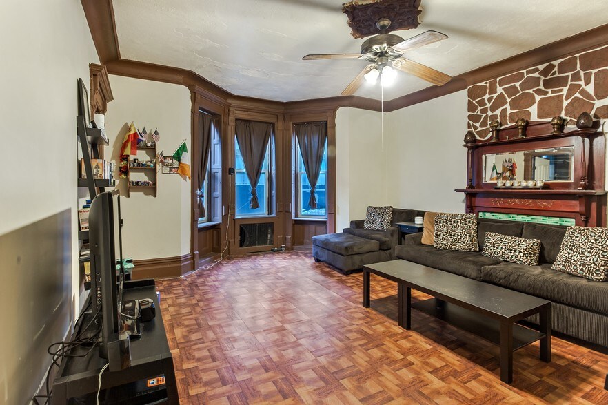 4510 23rd St, Long Island City, NY à vendre - Autre - Image 2 de 7