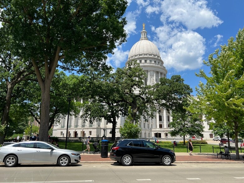 7-9 W Main St, Madison, WI for sale - Building Photo - Image 2 of 18