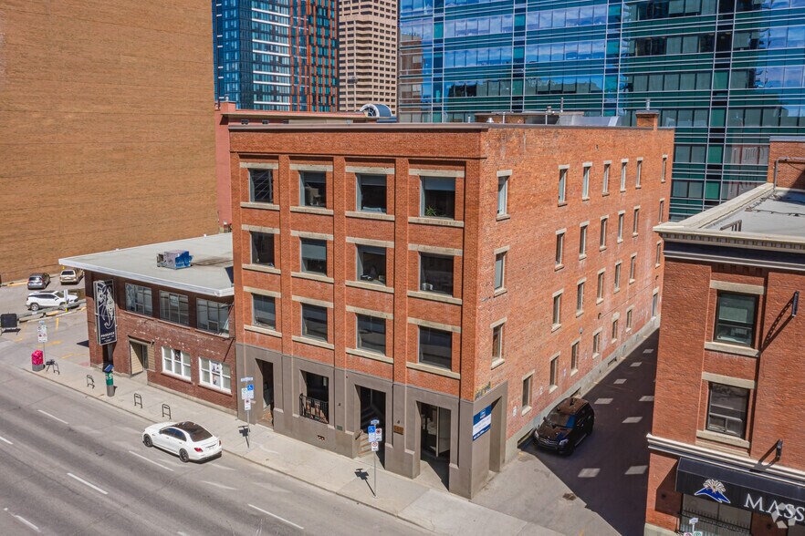 522 11th Ave SW, Calgary, AB à louer - Photo du bâtiment - Image 2 de 2