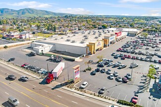 Plus de détails pour 935 Sweetwater Rd, Spring Valley, CA - Vente au détail à louer