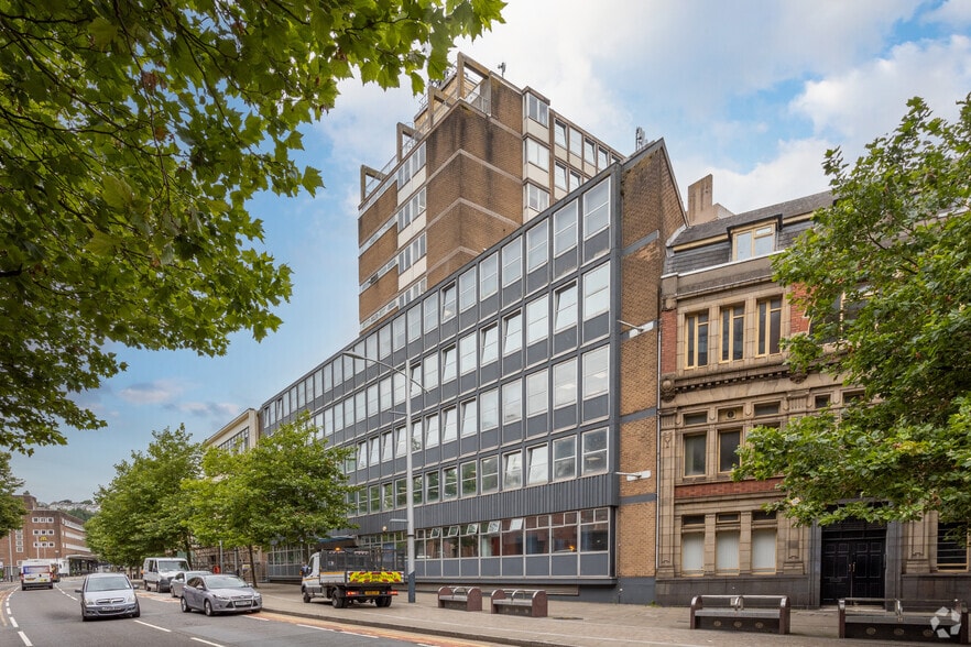 Princess Way, Swansea for lease - Primary Photo - Image 1 of 15