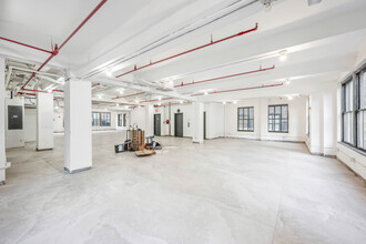 315 W 35th St, New York, NY for lease Building Photo- Image 2 of 5