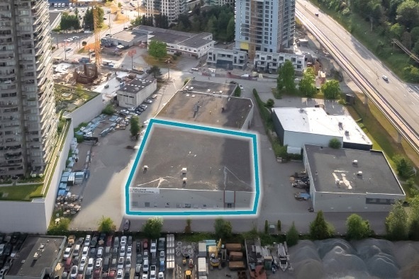 5334 Lougheed Hwy, Burnaby, BC for lease Primary Photo- Image 1 of 4