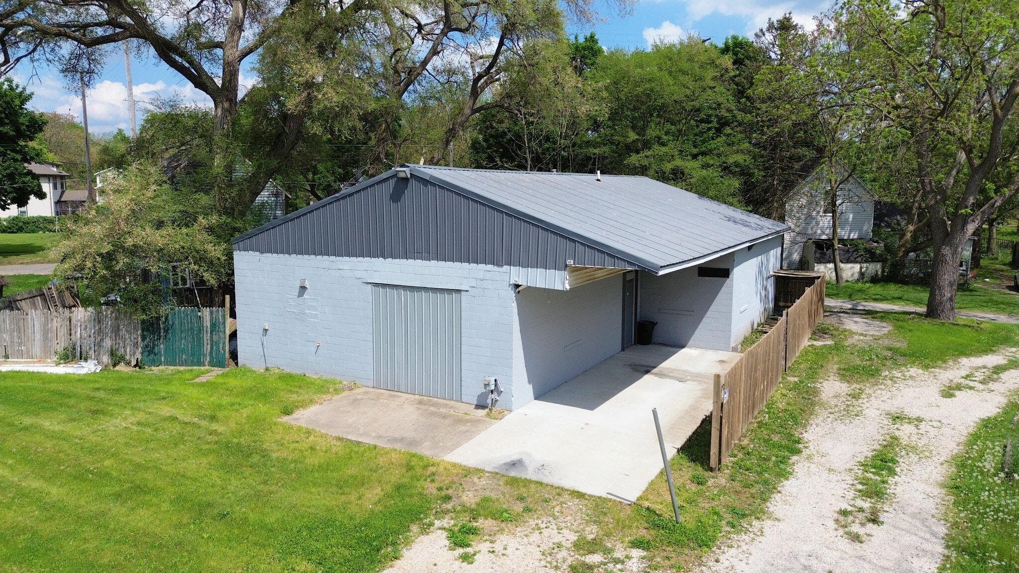 713 Fenton Rd, Flint, MI à vendre Photo principale- Image 1 de 14