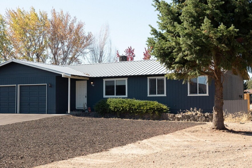 61683 Daly Estates Dr, Bend, OR for sale - Building Photo - Image 3 of 35