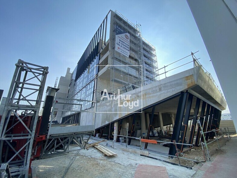 Bureau dans Melun à louer - Photo de construction - Image 2 de 6