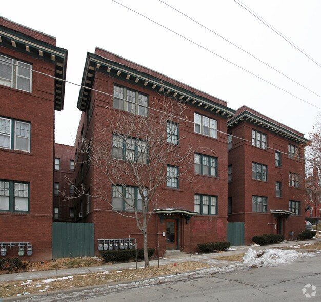 716-718 W 38th St, Kansas City, MO à vendre - Photo du bâtiment - Image 1 de 1