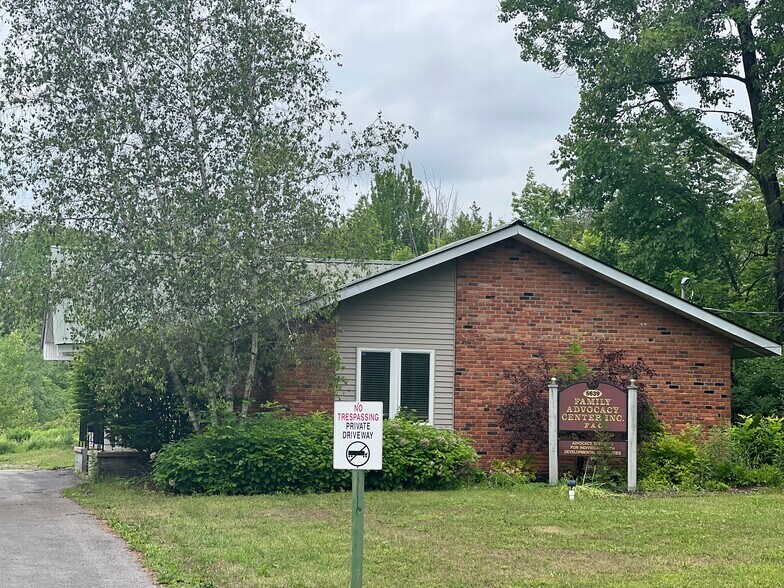 5639 Walker Rd, Utica, NY à vendre - Photo du bâtiment - Image 3 de 27