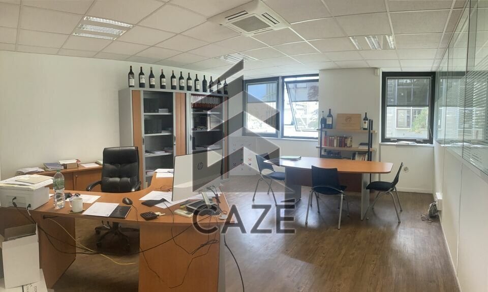 Office in Bruges for lease - Interior Photo - Image 3 of 6