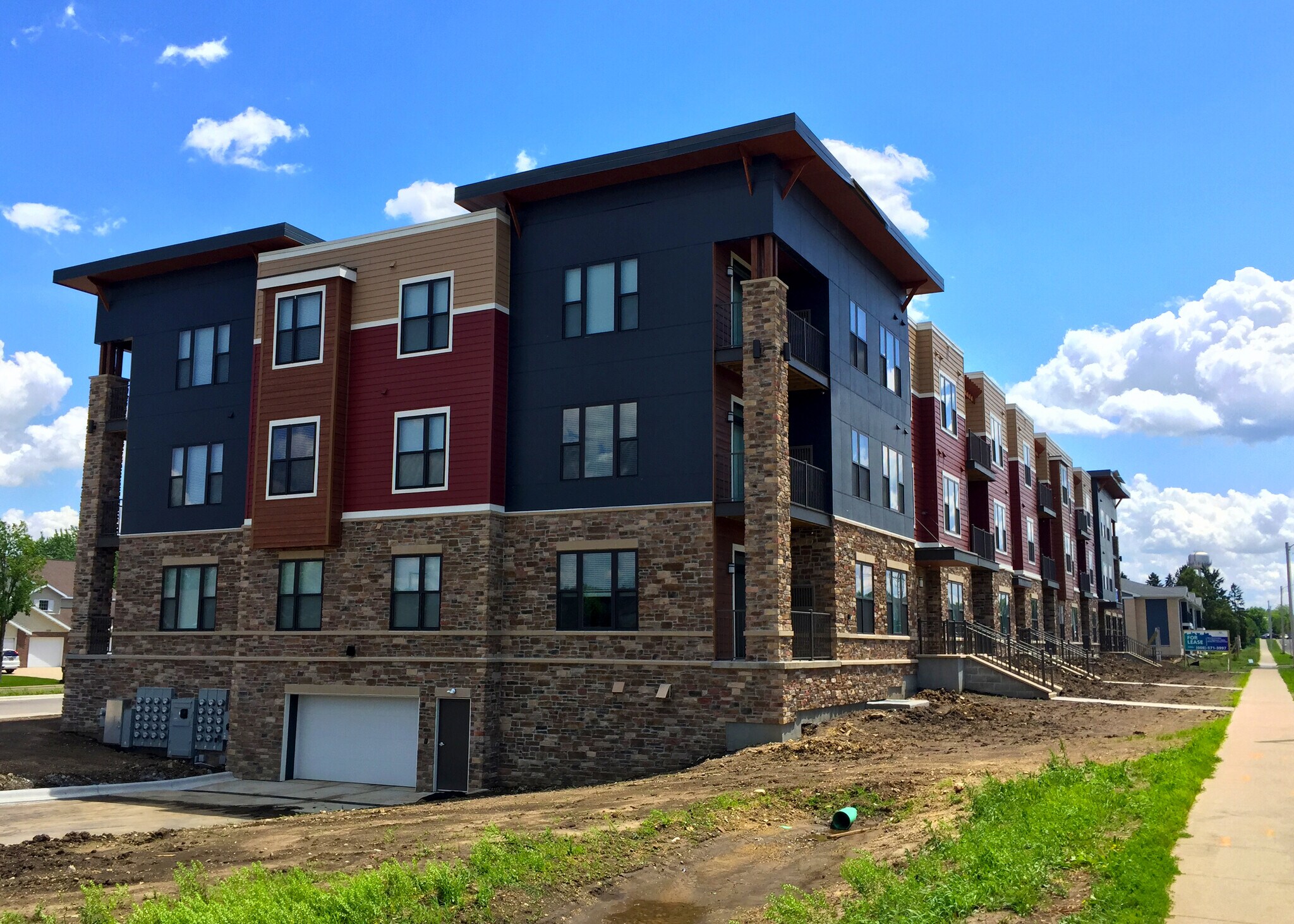 1240-1270 Stonewood Xing, Sun Prairie, WI à louer Photo principale- Image 1 de 5