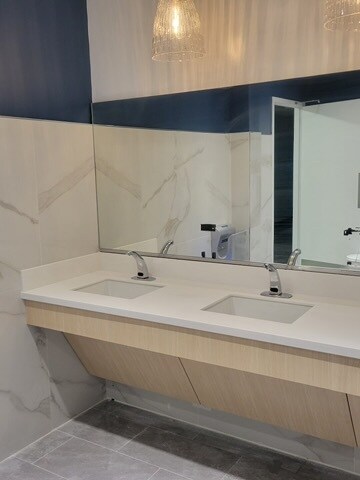 160 Summit Ave, Montvale, NJ à louer - Photo intérieure - Image 3 de 5