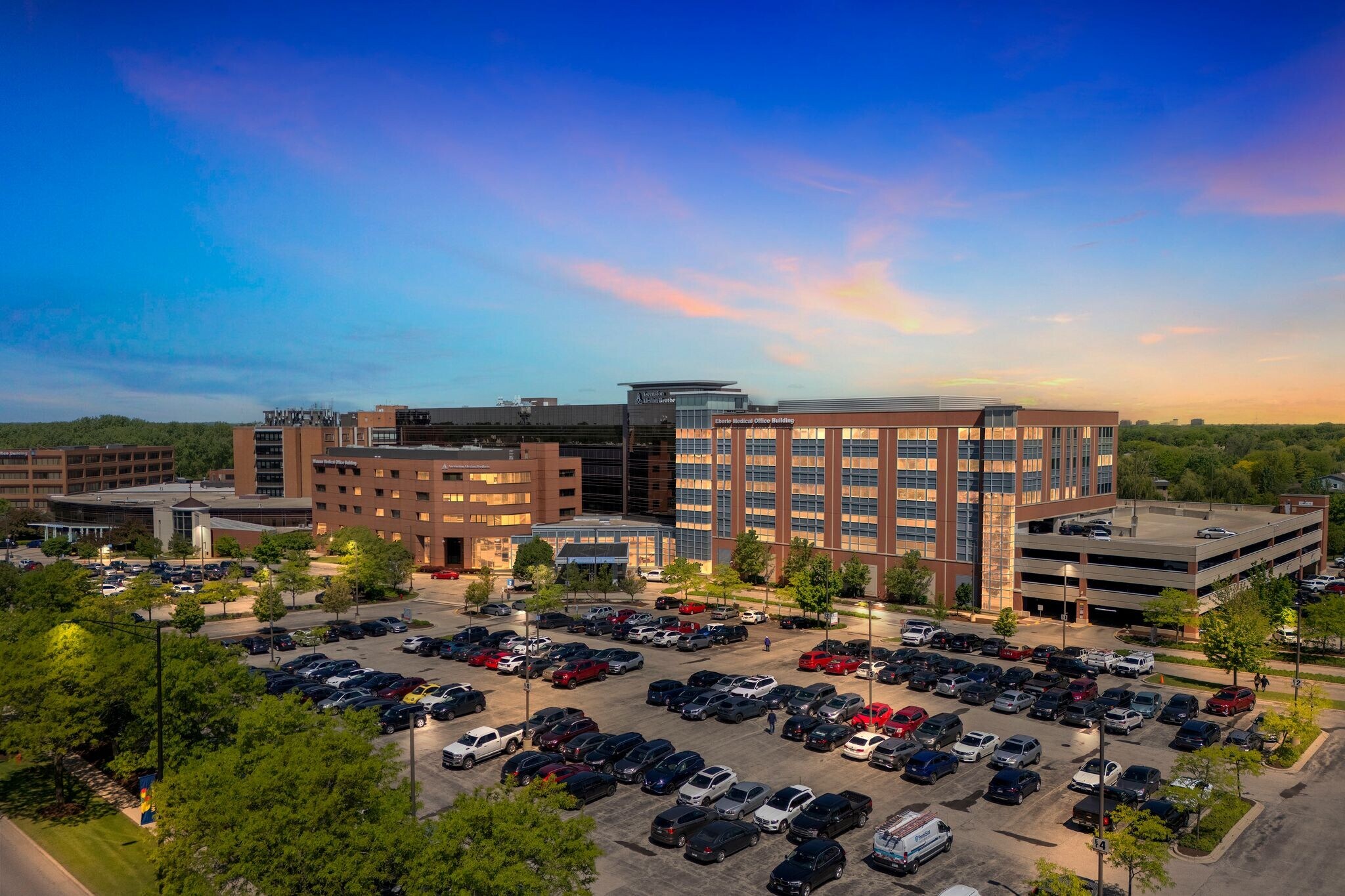 800 Biesterfield Rd, Elk Grove Village, IL for lease Primary Photo- Image 1 of 10