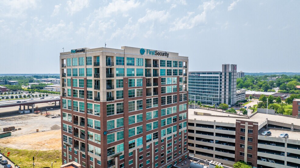 521 President Clinton Ave, Little Rock, AR à louer - Photo du bâtiment - Image 2 de 21