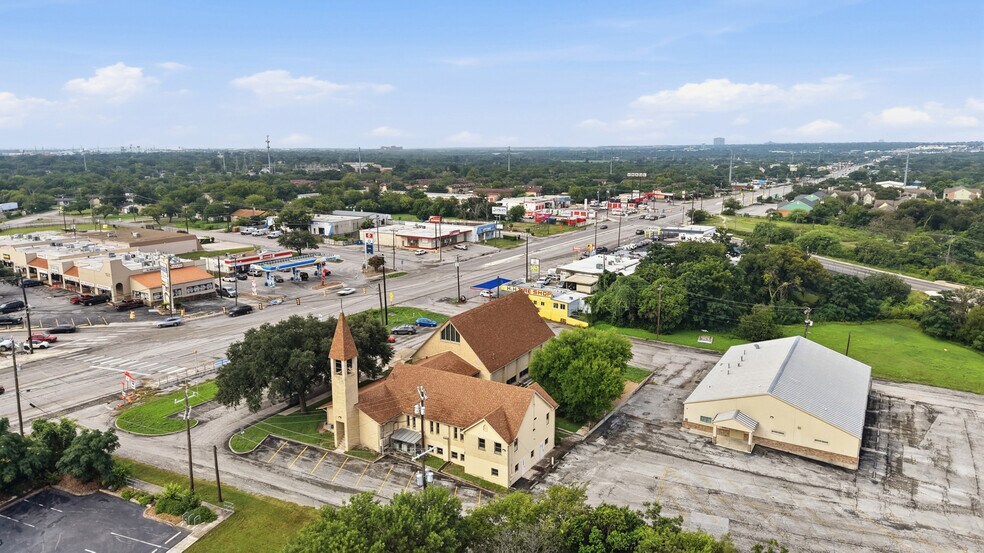 2515 Austin Hwy, San Antonio, TX for sale - Primary Photo - Image 1 of 22