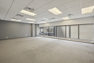 330 2nd Ave S, Minneapolis, MN for lease Interior Photo- Image 2 of 11