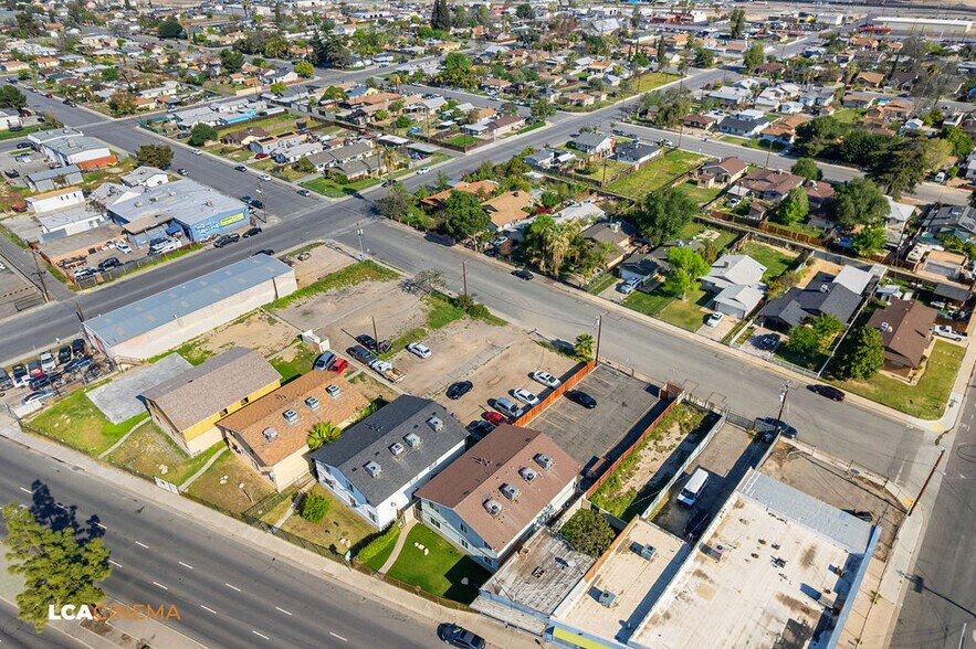 1316 E California Ave, Bakersfield, CA à vendre - Aérien - Image 2 de 30